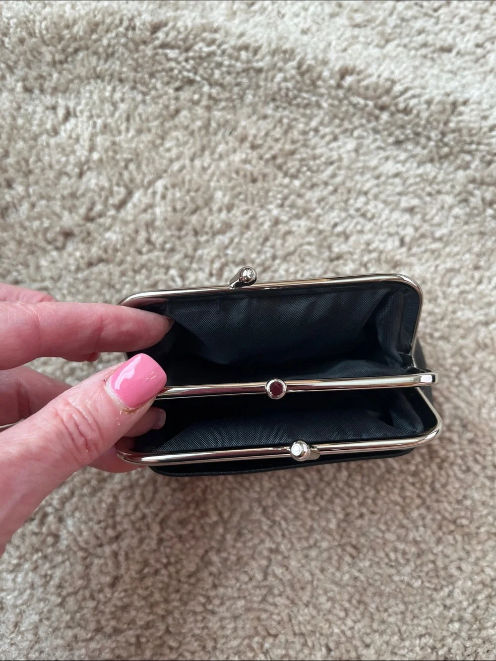 Button 1893 Leather Kisslock Coin Purse